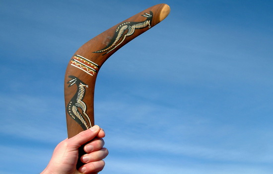 Бумеранг — изобретение австралийских аборигенов