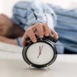 Уменьшается ли с возрастом потребность в сне?